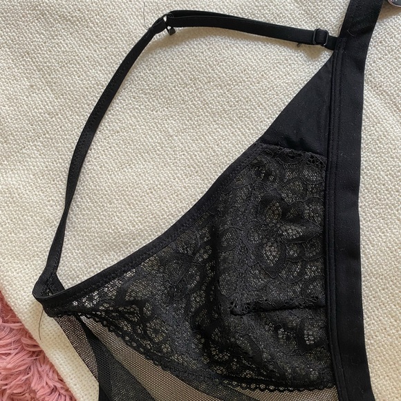Victoria Secret black lace bralette - Picture 3 of 6